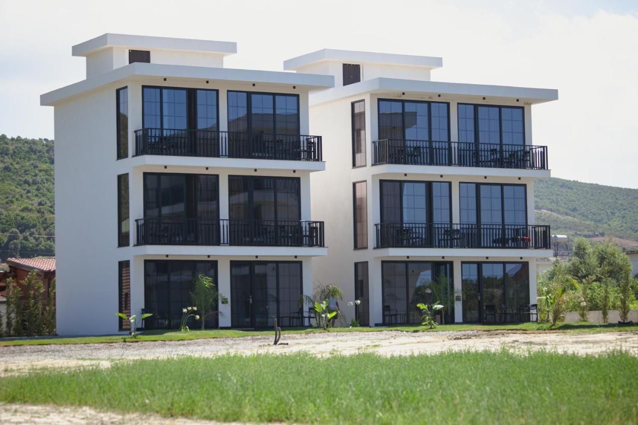 Posh Villas Rrogozhine Exterior photo