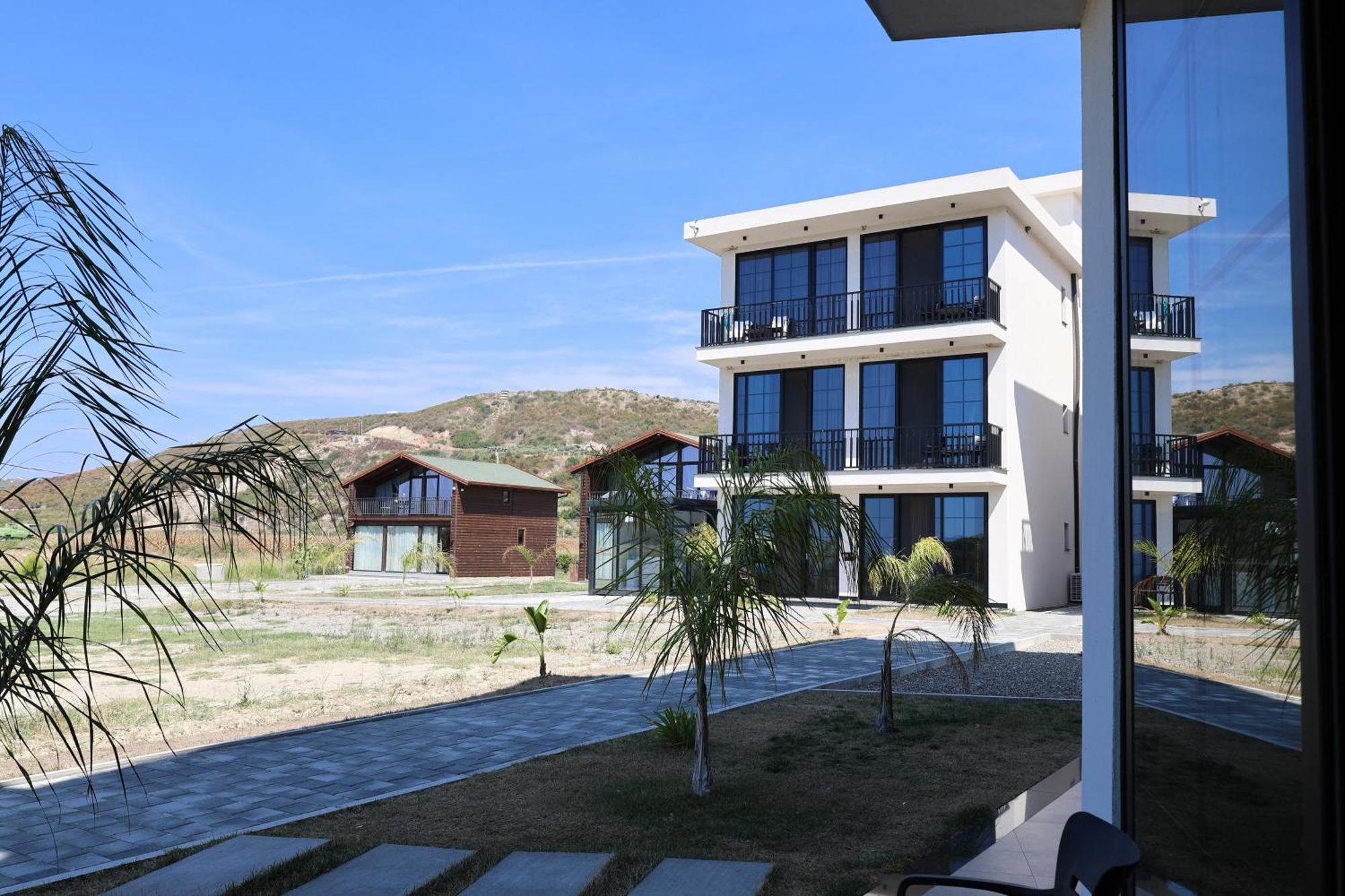 Posh Villas Rrogozhine Exterior photo